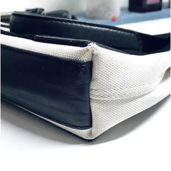 ✨ BALENCIAGA ✨ Cream/Black Cabas XS Bag 2-Way With Crossbody Strap Pouch - Picture 6 of 16